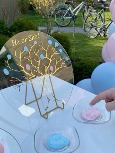 baby shower table setup and décor in Dubai