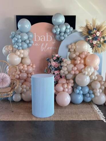 baby shower table setup and décor in Dubai