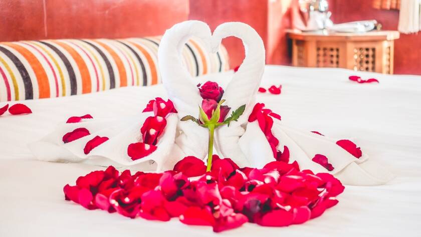 Room decoration for couples Dubai