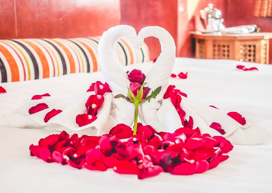 Room decoration for couples Dubai